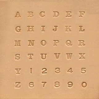 Dodajte osebni pečat: monogram za vas, unikaten in nepozaben, čarobno personalizirano darilo!